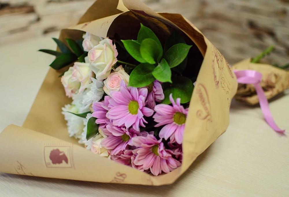 Букет цветов из: Розы и Хризантемы в Железноводске