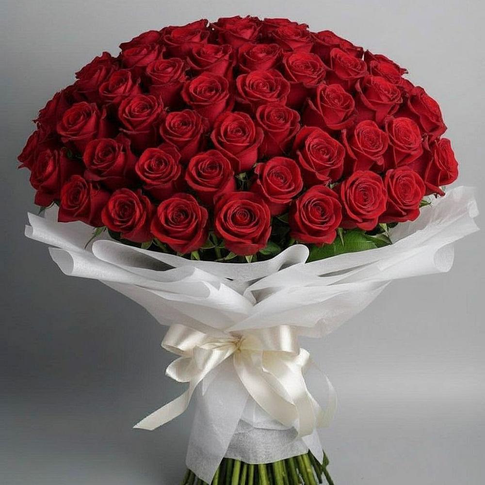 Букет 101 Красная роза Блэк Мэджик в Железноводске