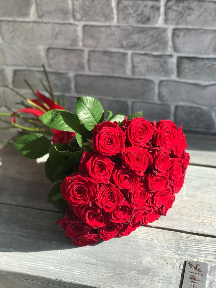 Букет Красные розы Фридом в Железноводске