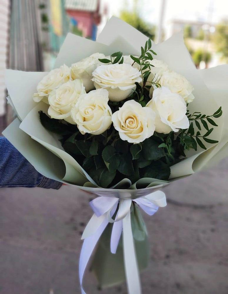 Букет Белые розы Проуд в Железноводске