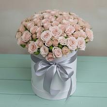 Цветочная композиция из Розы в шляпной коробке в Железноводске