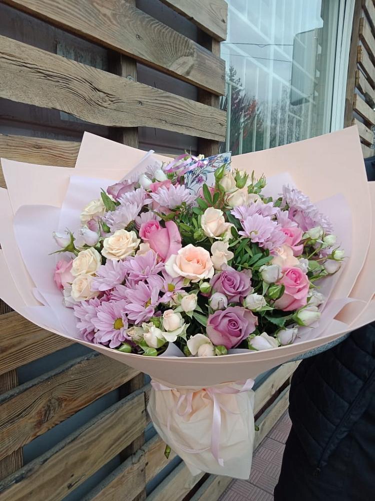 Букет цветов из: Розы и Хризантемы в Железноводске