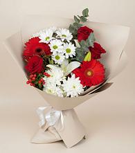 Букет цветов из:  Розы, Хризантемы, Герберы и Лилии в Железноводске