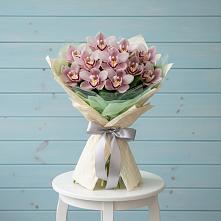 Букет цветов из:  Орхидеи и Розы в Железноводске