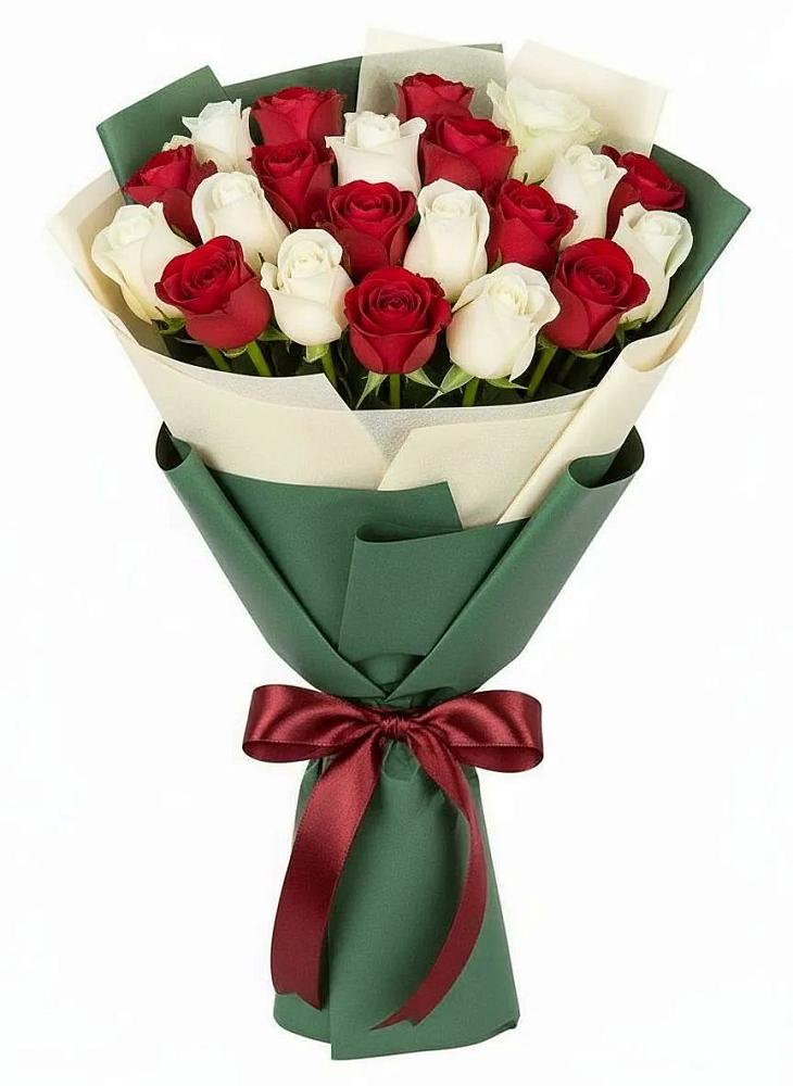 Букет Микс из красных и белых роз в Железноводске