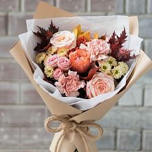 Букет цветов из:  Гвоздики, Хризантемы и Розы в Железноводске