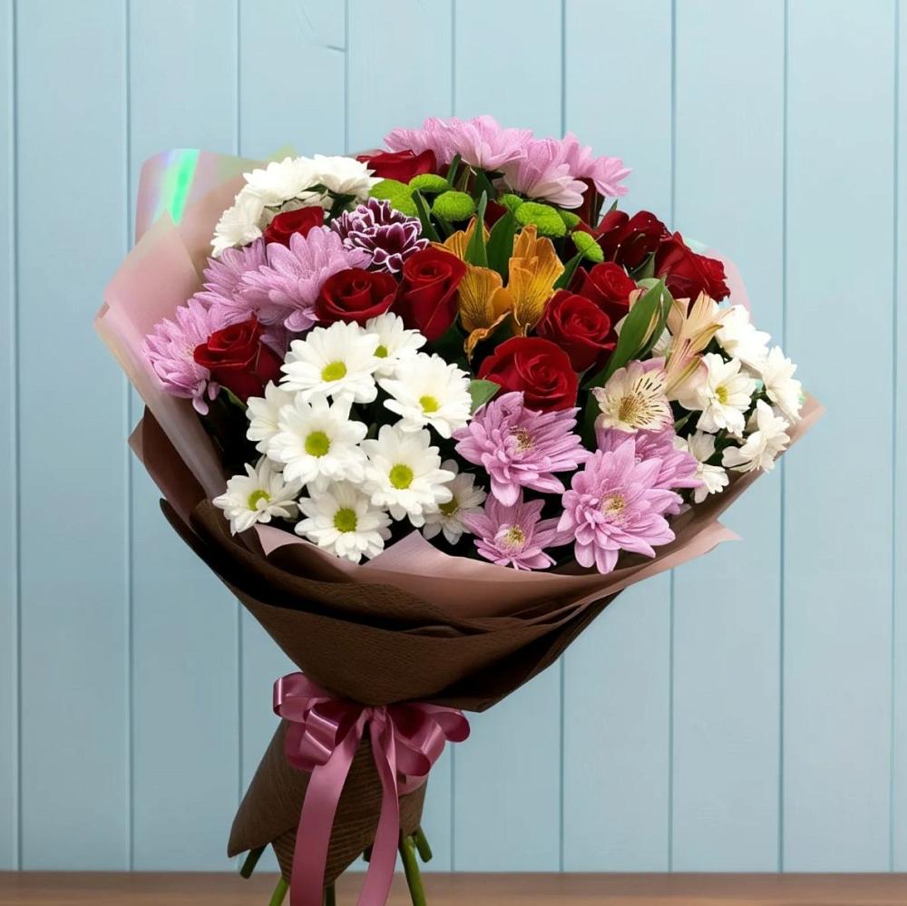 Букет цветов из: Розы, Хризантемы и Альстромерии в Железноводске